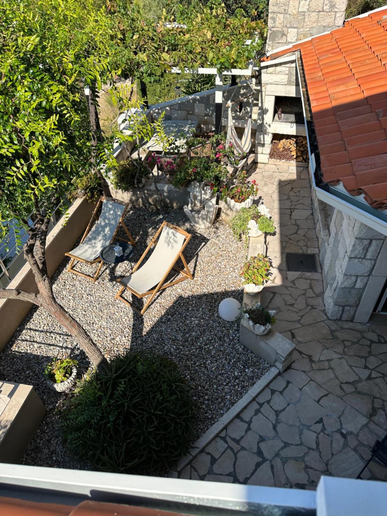 Romantic Stone- Studio Apartman Omiš Exteriör bild